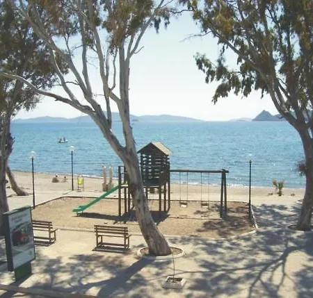 Aparthotel Oasis Apart 3*